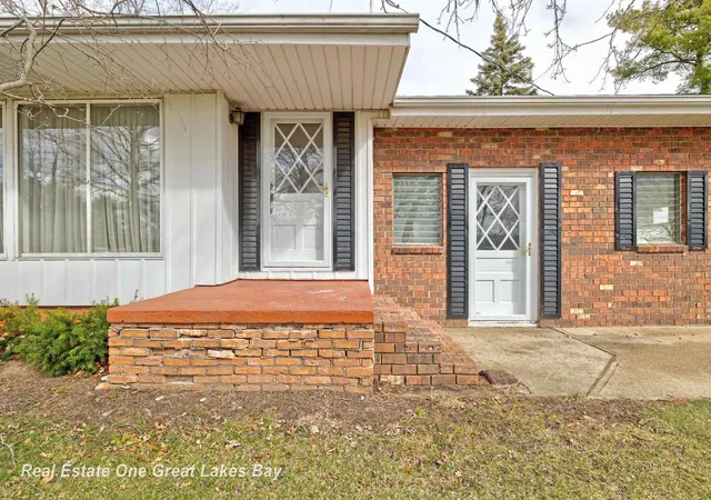 Homes for sale in Chesaning, MI | 8730 Chesaning Rd, Chesaning, MI 48616 | MLS# 50202470