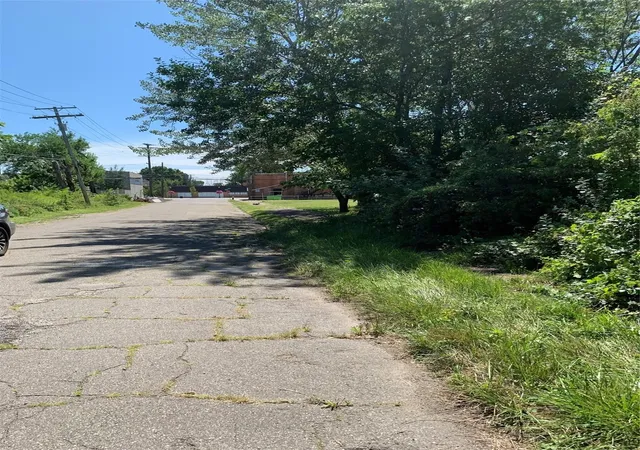 Photo 3 of Sale Pending at 3615 Barham, Detroit, MI 48224 | MLS# 40244550 | Listing updated on 2025-06-30