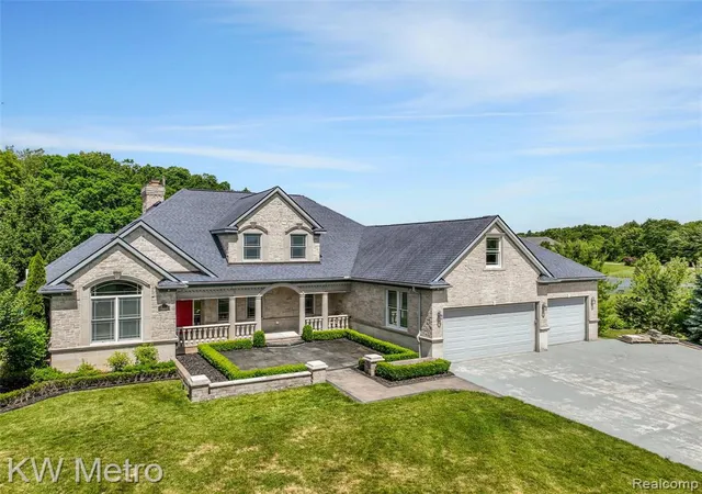 Photo 3 of Single family home for sale at 65884 Windrose Ct, Ray, MI 48096 | MLS# 60978793 | Listing updated on 2026-07-31