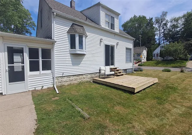 Homes for sale in Grand Rapids, MI | 851 Hollywood St, Grand Rapids, MI 49505 | MLS# 70530239