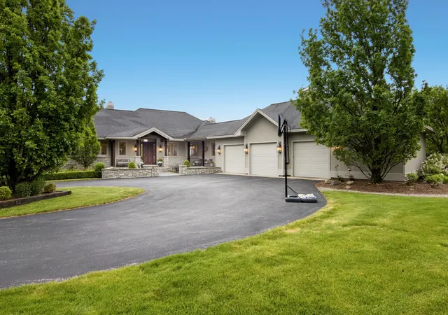 Photo 4 of Sale Pending at 8546 E Beach Trl, Traverse City, MI 49686 | MLS# 80069669 | Listing updated on 2026-09-18