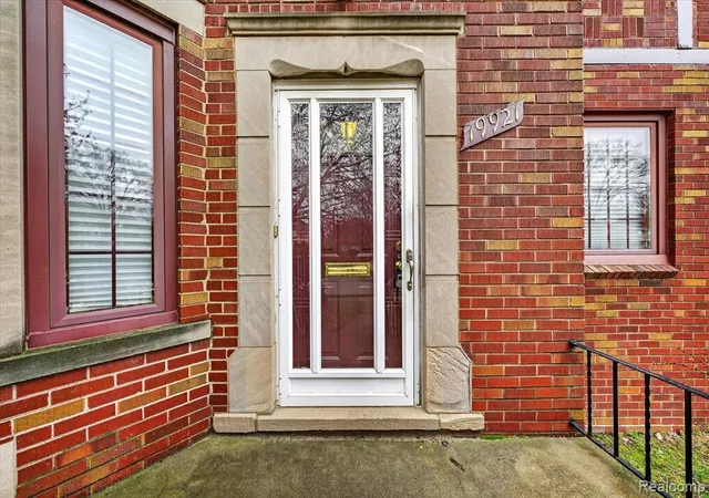Photo 3 of Sale Pending at 19921 Warrington Dr, Detroit, MI 48221 1825 | MLS# 61011498 | Listing updated on 2026-08-26