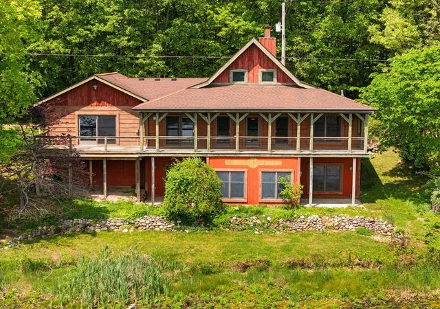 2nd image of 210 Spring Lake Dr, Chelsea, MI 48118 | MLS# 70535634