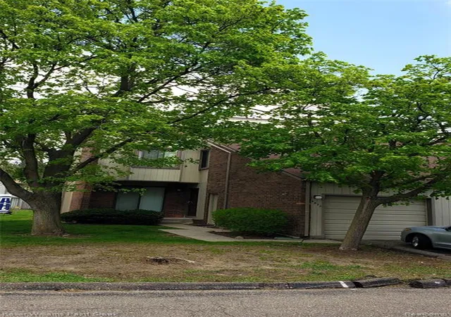 Photo 2 of Condo for sale at 5872 Vassar, West Bloomfield, MI 48322 3544 | MLS# 60989704 | Listing updated on 2026-09-12