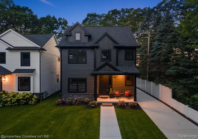 53rd image of 1935 Brookwood Ave, Royal Oak, MI 48073 | MLS# 61018474