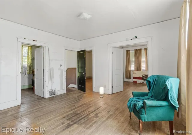 Photo 4 of Single family home for sale at 2971 Beals St, Detroit, MI 48214 | MLS# 60996940 | Listing updated on 2026-07-07
