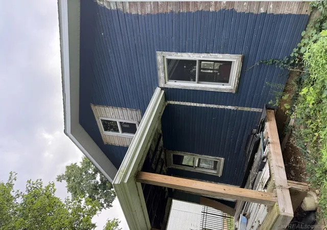Photo 4 of Sale Pending at 411 S Mulberry St, Marshall, MI 49068 | MLS# 50220218 | Listing updated on 2026-09-17