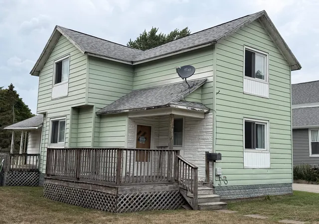 Photo 1 of Single family home for sale at 701 N Catherine St, Bay City, MI 48706 | MLS# 50219453 | Listing updated on 2026-09-13