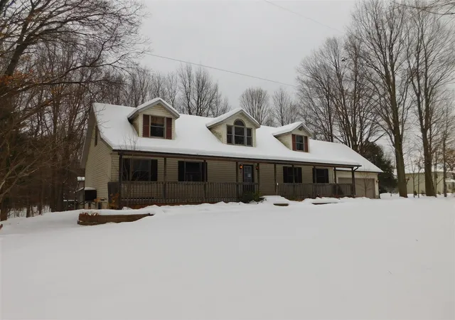3rd image of 2955 66Th St, Fennville, MI 49408 | MLS# 70508365