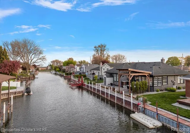 Homes for sale in Harrison Township, MI | 37912 Pointe Rosa St, Harrison Township, MI 48045 | MLS# 60992178