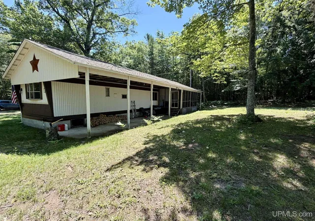 Photo 3 of Single family home for sale at 8923 0025 Rd, Garden, MI 49835 | MLS# 50215246 | Listing updated on 2026-09-03