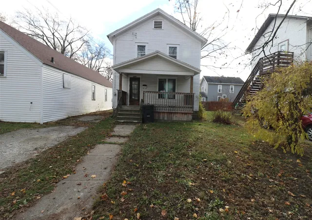 2nd image of 605 Homewild Ave, Jackson, MI 49201 | MLS# 70540627