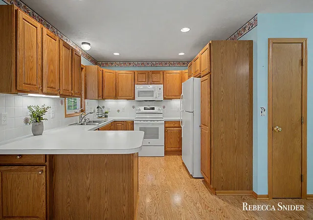 Photo 4 of Sale Pending at 4333 Quail Run Dr, Dorr, MI 49323 | MLS# 70552005 | Listing updated on 2026-09-25
