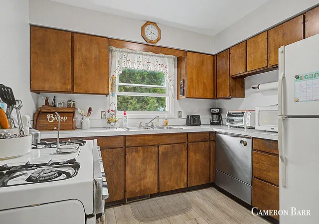 Photo 4 of Single family home for sale at 6935 Belding Rd, Rockford, MI 49341 | MLS# 70551969 | Listing updated on 2026-08-16