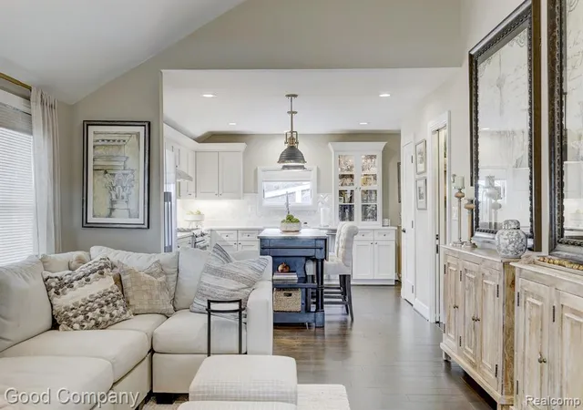 5th image of 3105 Culbertson Ave, Rochester Hills, MI 48307 | MLS# 60999613