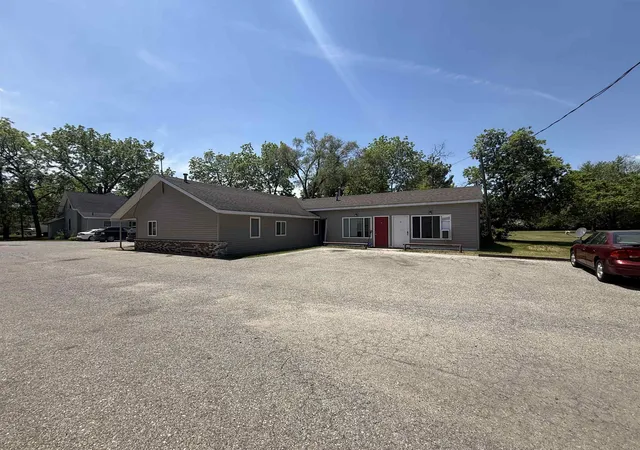 Homes for sale in Mount Pleasant, MI | 1019 E Broadway St, Mount Pleasant, MI 48858 | MLS# 80070063