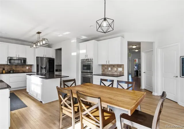 Photo 5 of Sale Pending at 27134 Victoria Rd, Novi, MI 48374 | MLS# 61016992 | Listing updated on 2026-09-01