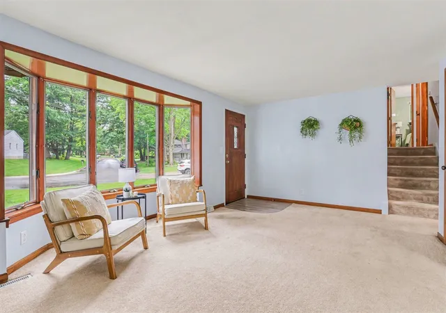 Homes for sale in Comstock Park, MI | 4818 Kittery Dr, Comstock Park, MI 49321 | MLS# 70540011
