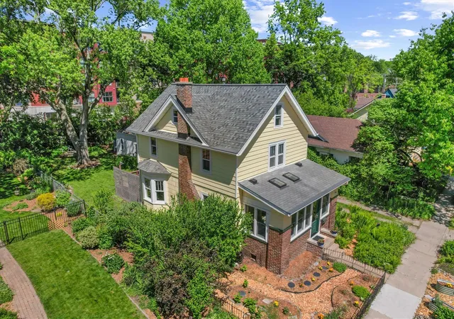 Homes for sale in Ann Arbor, MI | 515 N Ashley St, Ann Arbor, MI 48103 | MLS# 70541302