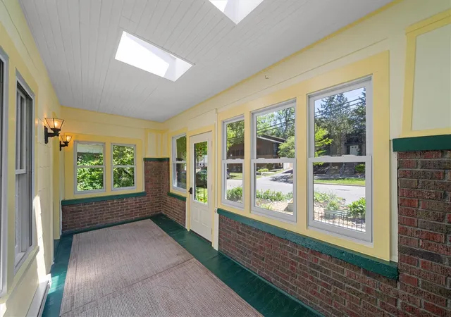 Homes for sale in Ann Arbor, MI | 515 N Ashley St, Ann Arbor, MI 48103 | MLS# 70541302