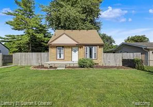 Homes for sale in Taylor, MI | 11618 Polk St, Taylor, MI 48180 | MLS# 61009291