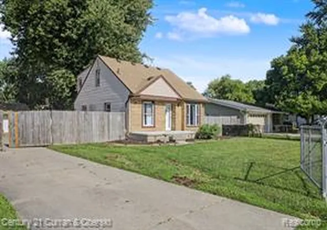 Homes for sale in Taylor, MI | 11618 Polk St, Taylor, MI 48180 | MLS# 61009291