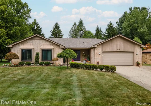 1st image of 2048 Connolly Dr, Troy, MI 48098 | MLS# 61020759