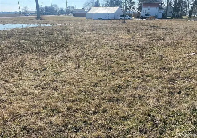 2nd image of 6543 Westside Saginaw Rd, Bay City, MI 48706 | MLS# 60287653