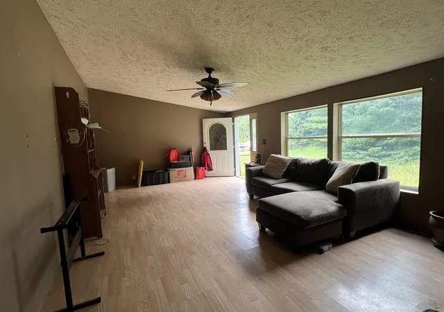 4th image of 1600 Patty K Ln, Harrison, MI 48625 | MLS# 50212862