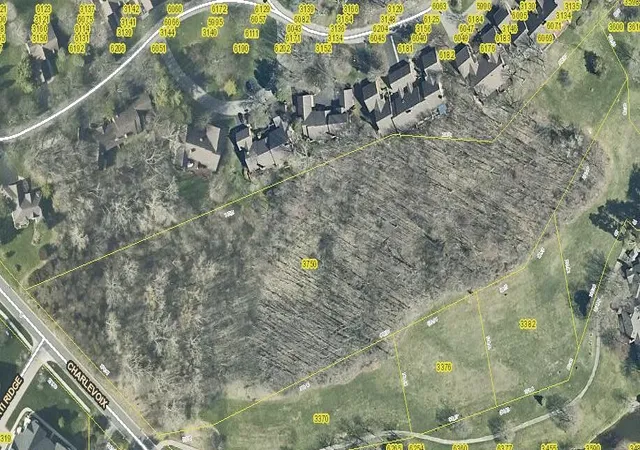 Photo 3 of Land for sale at 3750 Charlevoix Dr, Grand Rapids, MI 49546 | MLS# 70510303 | Listing updated on 2026-06-17
