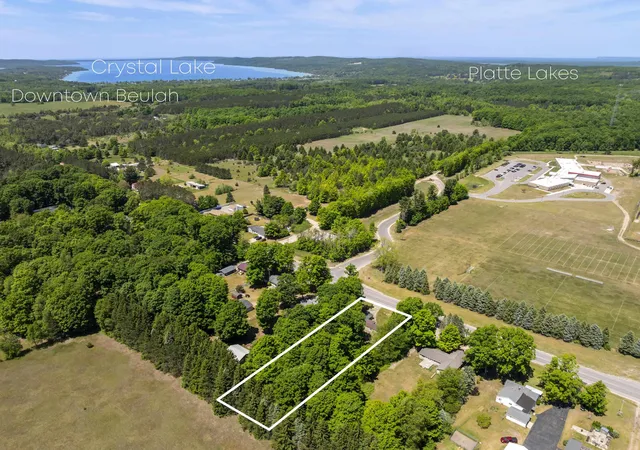 Homes for sale in Benzonia, MI | 9077 Homestead Rd, Benzonia, MI 49616 | MLS# 80069308