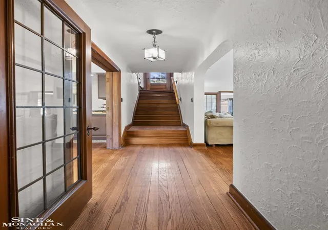Photo 3 of Single family home for sale at 818 Cadieux Rd, Grosse Pointe, MI 48230 | MLS# 50219746 | Listing updated on 2026-09-14