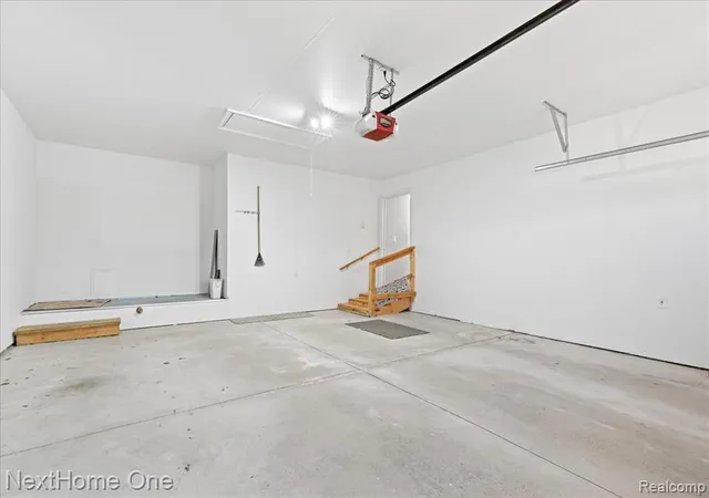 2nd image of 10083 Ridge Run St, Howell, MI 48855