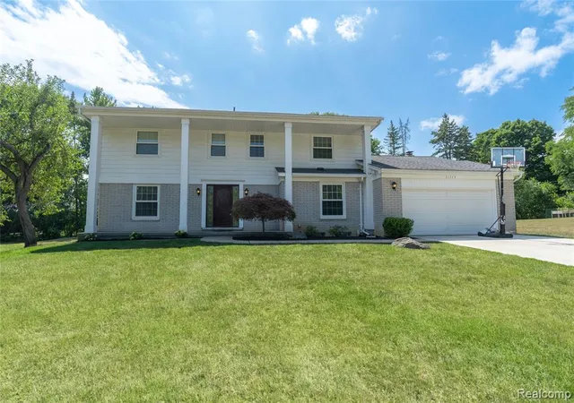 1st image of 31115 Tiverton St, Farmington, MI 48331 1375 | MLS# 61023294