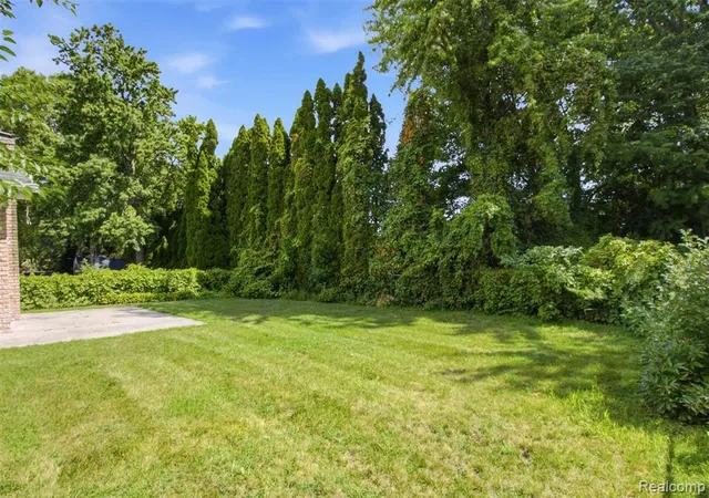 22nd image of 37596 Adrian Dr, Sterling Heights, MI 48310 | MLS# 61022457