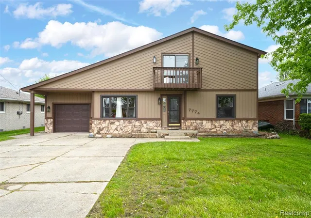 Homes for sale in Clay, MI | 7774 Colony Dr, Clay, MI 48001 | MLS# 60998964