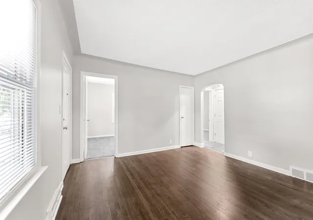 3rd image of 20237 Midway Ave, Southfield, MI 48075 | MLS# 50212595