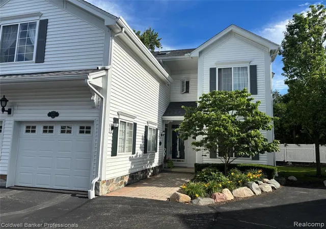 Homes for sale in Plymouth, MI | 1678 Cassady Pl Dr #29, Plymouth, MI 48170 | MLS# 60977554