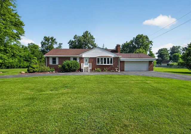 Homes for sale in Livonia, MI | 31350 Wentworth St, Livonia, MI 48154 | MLS# 70543356