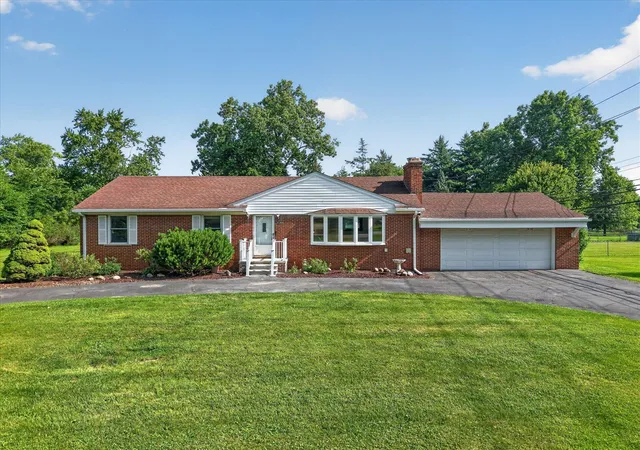 Homes for sale in Livonia, MI | 31350 Wentworth St, Livonia, MI 48154 | MLS# 70543356