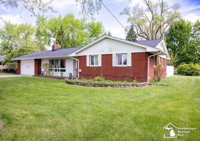 3rd image of 4666 E Dunbar Rd Rd, Monroe, MI 48161 | MLS# 50210137