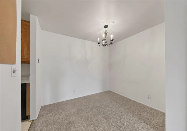 Listing Photo 4 - Condo for sale in building located at 2106 Pauline Blvd, Ann Arbor, MI 48103 - Unit #202