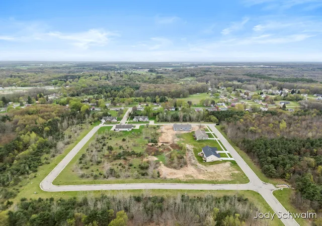 Homes for sale in Belding, MI | 754 Noble Dr, Belding, MI 48809 | MLS# 70528701