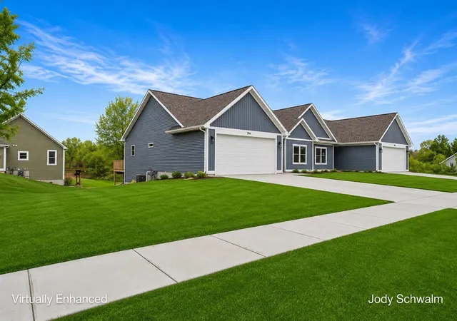 Homes for sale in Belding, MI | 754 Noble Dr, Belding, MI 48809 | MLS# 70528701