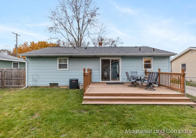 19th image of 1642 Blanchard St, Wyoming, MI 49519 | MLS# 70515313