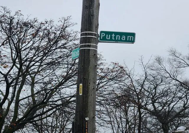 Photo 2 of Sale Pending at 2125 Putnam St, Detroit, MI 48208 | MLS# 60395137 | Listing updated on 2026-07-23