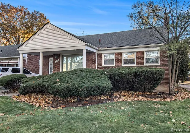 3rd image of 9609 Stout St, Detroit, MI 48228 | MLS# 60953772