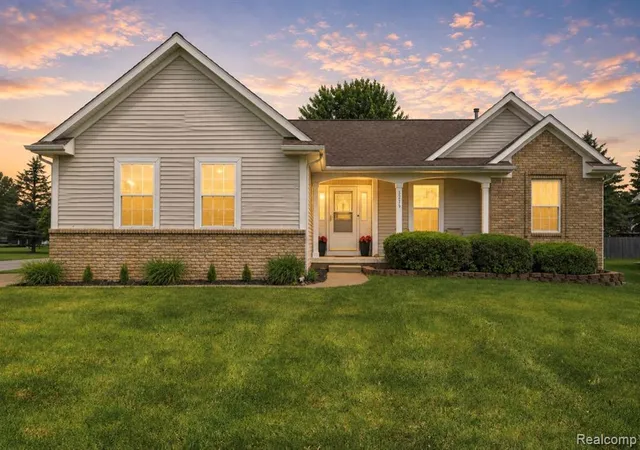 Homes for sale in Grand Blanc, MI | 5275 E Maple Ave, Grand Blanc, MI 48439 | MLS# 61008441