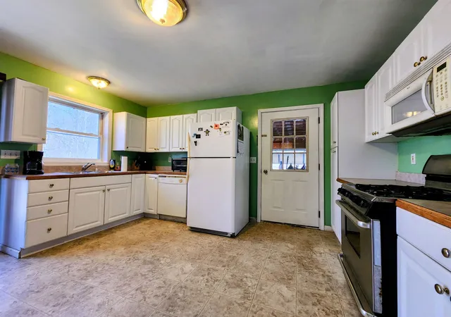 Homes for sale in Mancelona, MI | 10097 Valley Park Dr, Mancelona, MI 49659 | MLS# 80067292