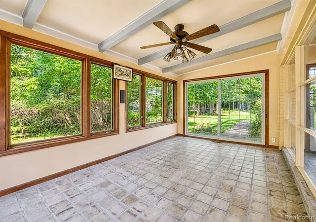 Homes for sale in Beverly Hills, MI | 31555 Westlady Dr, Beverly Hills, MI 48025 | MLS# 61009541